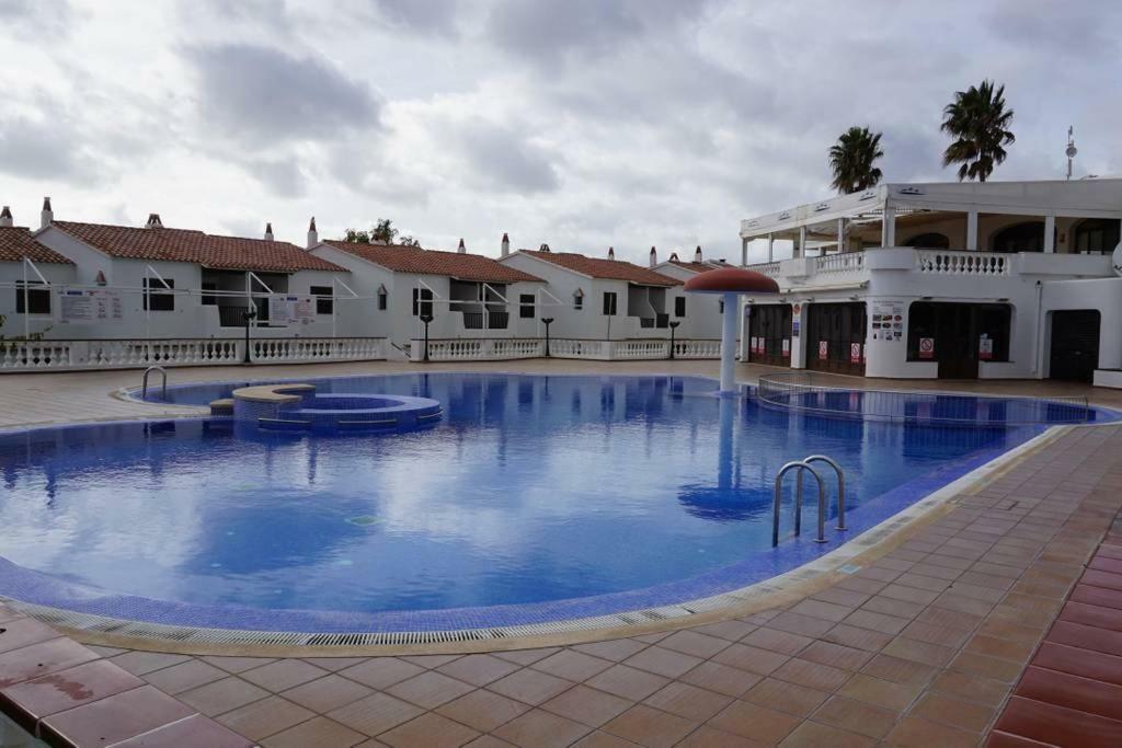 Apartamento El Descanso Son Bou Bagian luar foto